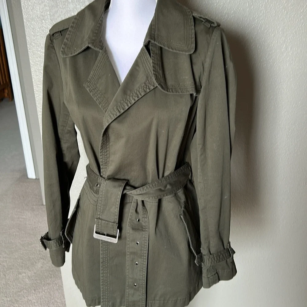Coldwater Creek Women’s military style trench jacket,olive green, size 12, belt - Picture 2 of 9
